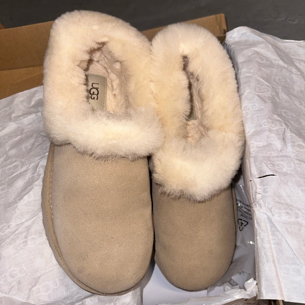 UGG RITA SIZE 7